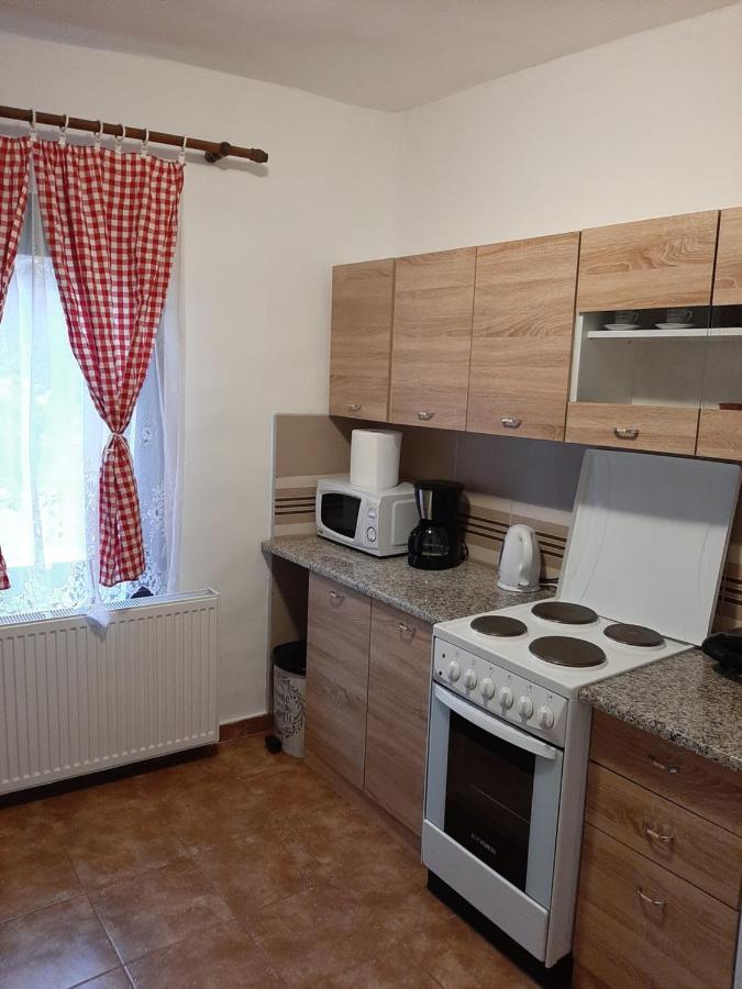 Villa Seosko Domacinstvo „Gabar” Custica Exterior foto